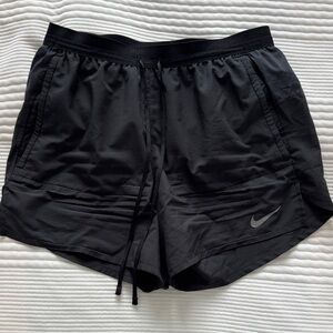 Nike Stride Men’s DriFIT 5”Brief-Lined Running Shorts.